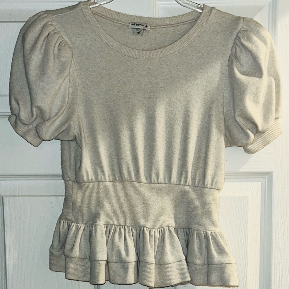 Cream Puff Sleeve Ruffle Hem Top